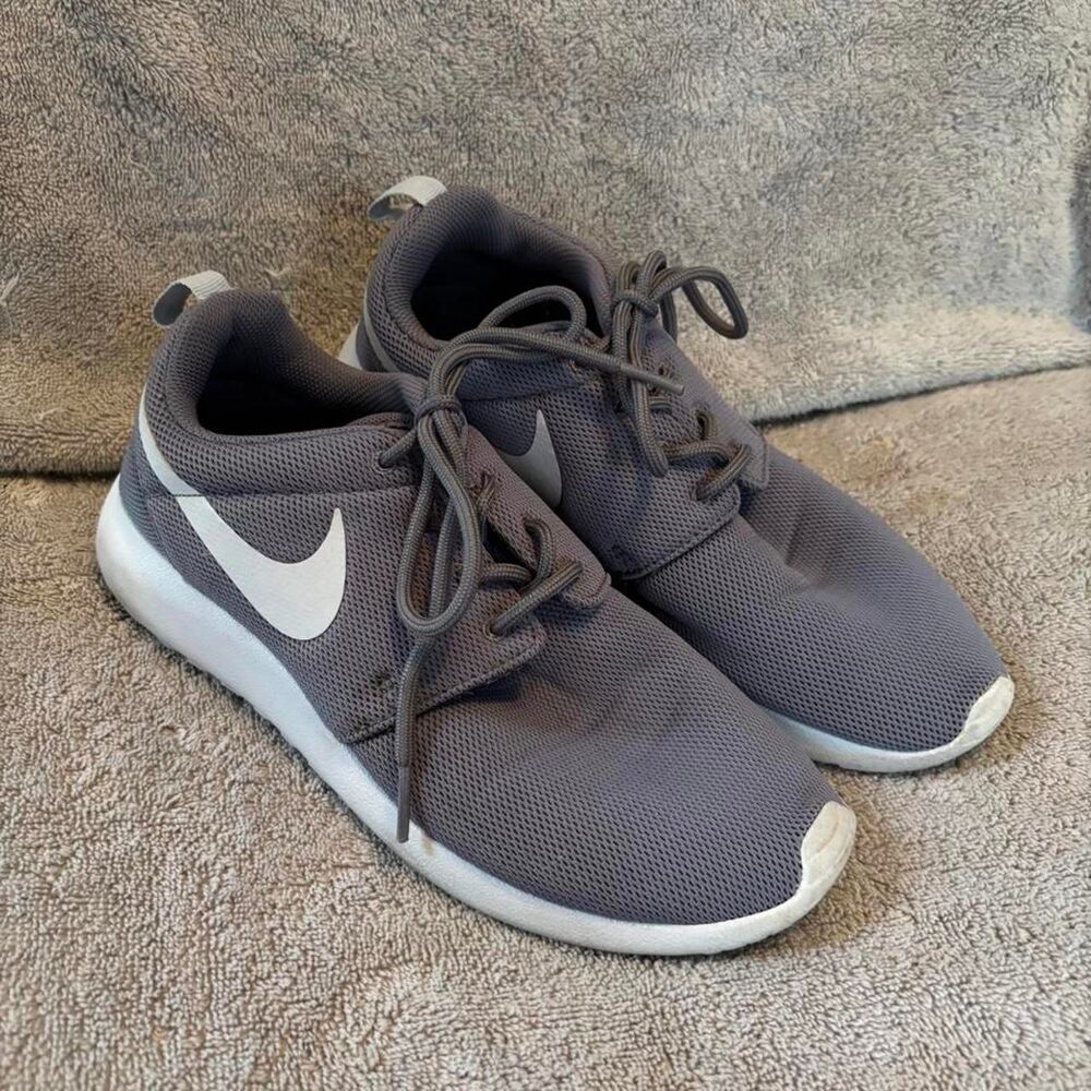 Nike Roshe One Cool Grey/White Running Shoes Sneakers Trainers WOMEN 8